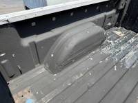 Chevrolet  - 04-05-06 Chevy Silverado 1500 Crew Cab White/Burgundy 5.8ft Short Truck Bed - Image 11