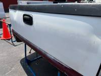 Chevrolet  - 04-05-06 Chevy Silverado 1500 Crew Cab White/Burgundy 5.8ft Short Truck Bed - Image 33