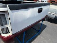 Chevrolet  - 04-05-06 Chevy Silverado 1500 Crew Cab White/Burgundy 5.8ft Short Truck Bed - Image 34
