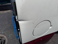 Chevrolet  - 04-05-06 Chevy Silverado 1500 Crew Cab White/Burgundy 5.8ft Short Truck Bed - Image 55