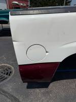 Chevrolet  - 04-05-06 Chevy Silverado 1500 Crew Cab White/Burgundy 5.8ft Short Truck Bed - Image 62