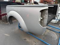 Nissan  - 05-21 Nissan Frontier Silver 5 ft Crew Cab Short Bed - Image 9