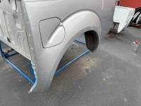 Nissan  - 05-21 Nissan Frontier Silver 5 ft Crew Cab Short Bed - Image 25