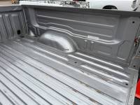 Toyota  - 04-06 Toyota Tacoma Silver 5ft Crew Cab Short Truck Bed - Image 27
