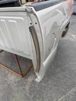 Chevrolet  - 04-05-06 Chevy Silverado 1500 Crew Cab Pewter 5.8ft Short Truck Bed - Image 28