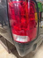 Dodge  - 09-18 Dodge Ram Black 5.7ft Short Bed - Image 5