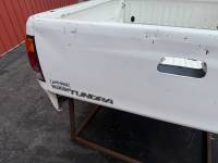 Toyota  - 00-06 Toyota Tundra 6ft White Bed - Image 30