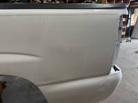 Chevrolet  - 04-05-06 Chevy Silverado 1500 Crew Cab White 5.8ft Short Truck Bed - Image 35