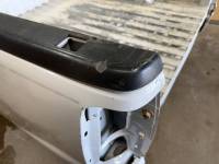 Chevrolet  - 04-05-06 Chevy Silverado 1500 Crew Cab White 5.8ft Short Truck Bed - Image 39