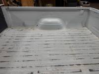 Ford  - Used 87-96 Ford F-150/F-250/F-350 Dual Tank 6.5ft White Short Bed - Image 16