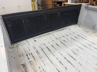 Ford  - Used 87-96 Ford F-150/F-250/F-350 Dual Tank 6.5ft White Short Bed - Image 18