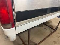 Ford  - Used 87-96 Ford F-150/F-250/F-350 Dual Tank 6.5ft White Short Bed - Image 49