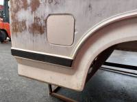 Ford  - Used 80-86 Ford F-150/F-250/F-350 Dual Tank 6.5ft White Short Bed - Image 17