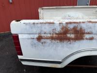 Ford  - Used 80-86 Ford F-150/F-250/F-350 Dual Tank 6.5ft White Short Bed - Image 38