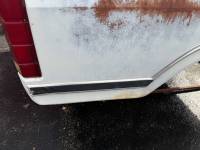 Ford  - Used 80-86 Ford F-150/F-250/F-350 Dual Tank 6.5ft White Short Bed - Image 55