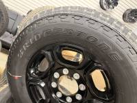 05-25 Ford F-250/F-350 Super Duty 8 Lug 18" Black Aluminum Wheels and Bridgestone Dueler A-T LT275/70/18 - Image 5