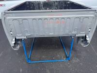 Chevrolet  - 04-12 Chevy Colorado Pewter 5ft Crew Cab Short Truck Bed - Image 4