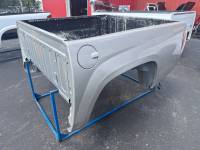 Chevrolet  - 04-12 Chevy Colorado Pewter 5ft Crew Cab Short Truck Bed - Image 6