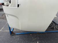 Chevrolet  - 07-13 Chevy Silverado Pearl White 6.5ft Short Bed - Image 32