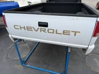 Chevrolet  - 94-03 Chevy S-10/GMC Sonoma White 6ft Short Truck Bed - Image 14