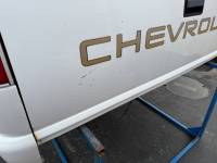 Chevrolet  - 94-03 Chevy S-10/GMC Sonoma White 6ft Short Truck Bed - Image 46