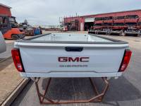 20-C GMC Sierra 2500/3500 6.9ft Pearl White Short Truck Bed Without Tailgate or Taillights - Image 7