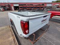 20-C GMC Sierra 2500/3500 6.9ft Pearl White Short Truck Bed Without Tailgate or Taillights - Image 8