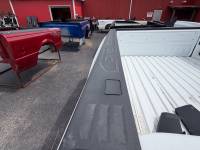 20-C GMC Sierra 2500/3500 6.9ft Pearl White Short Truck Bed Without Tailgate or Taillights - Image 15