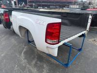 GMC - 07-13 GMC Sierra White 6.6ft Short Truck Bed - Image 3