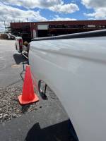 Nissan  - 98-00 Nissan Frontier King Cab 6ft White Bed **4x4 Trucks Only!** - Image 42