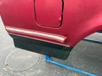 Ford  - Used 87-96 Ford F-150/F-250/F-350 Dual Tank 6.5ft Black & Burgundy Short Bed - Image 12