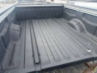 Nissan  - Used 04-15 Nissan Titan King Cab White 6.5ft Short Bed - Image 6